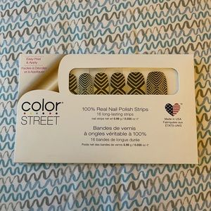 Color street nail strips!